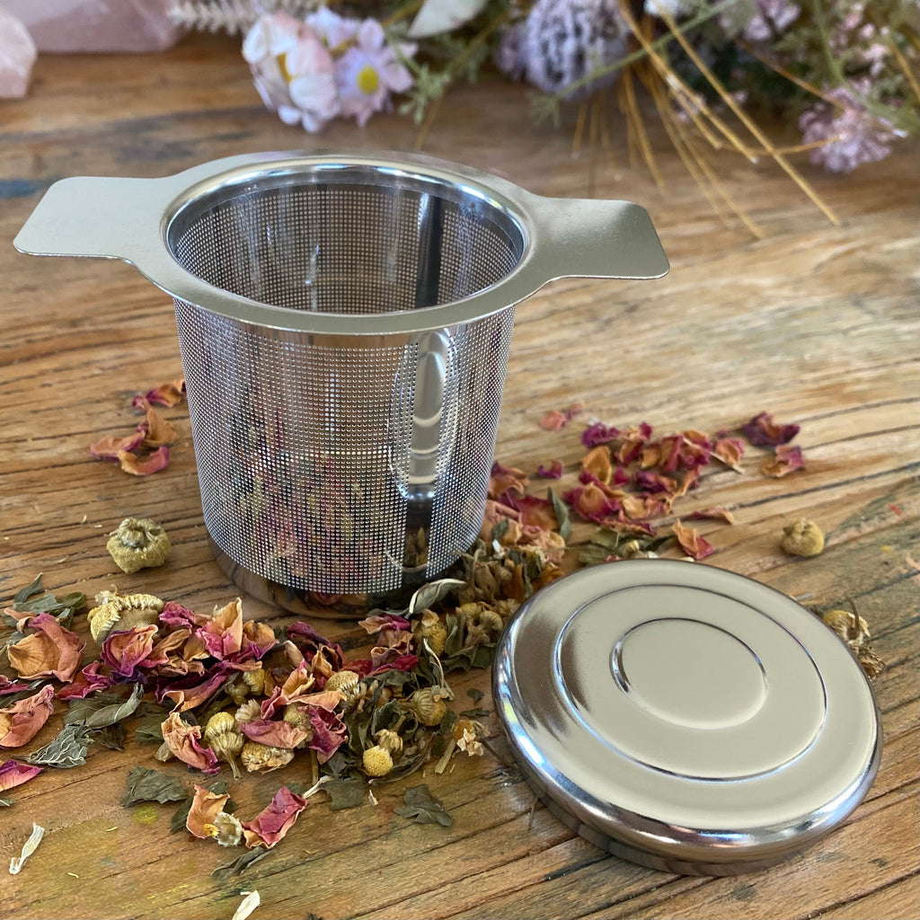 Stainless Steel Tea Infuser with Lid (Classic or Crystal)