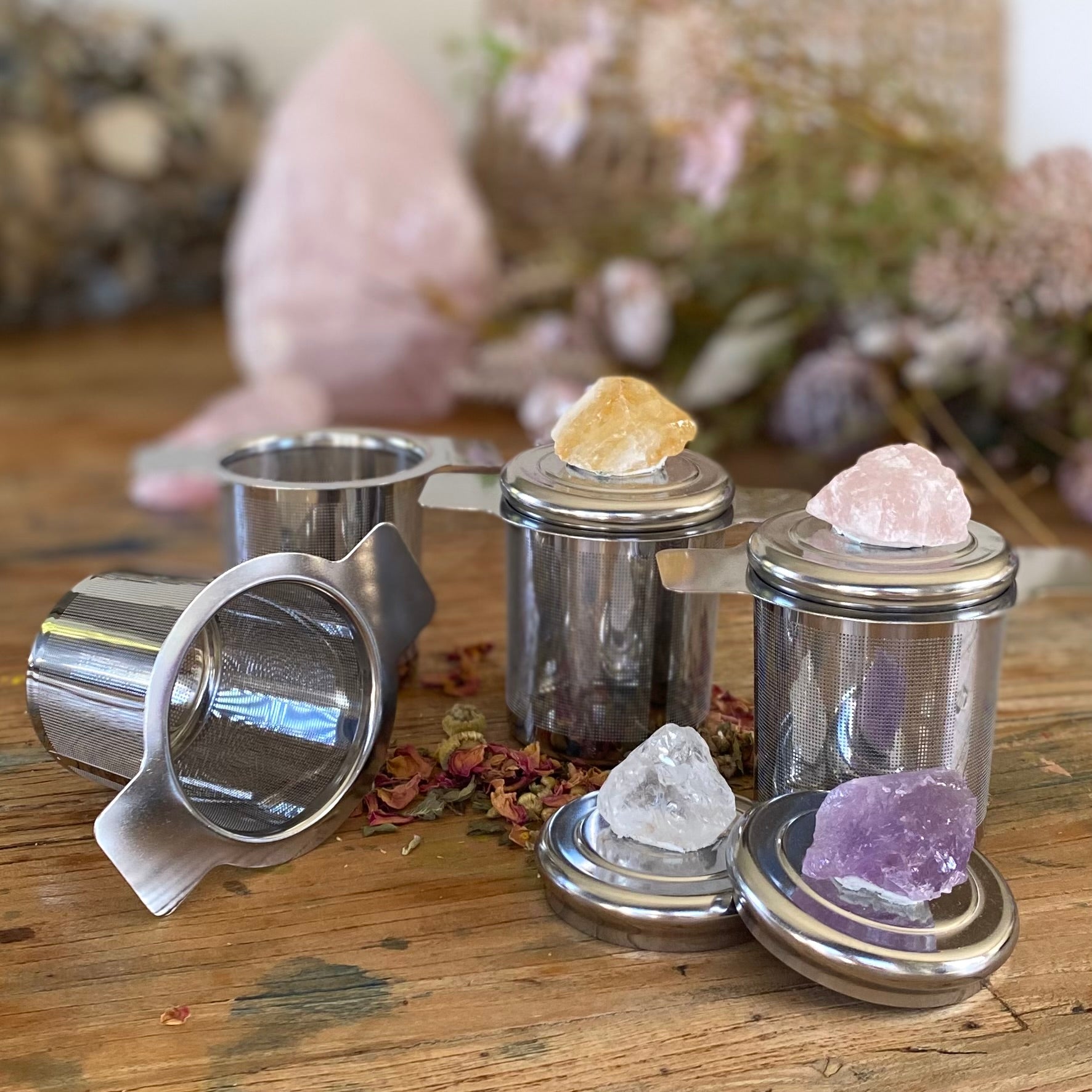 Stainless Steel Tea Infuser with Lid (Classic or Crystal)